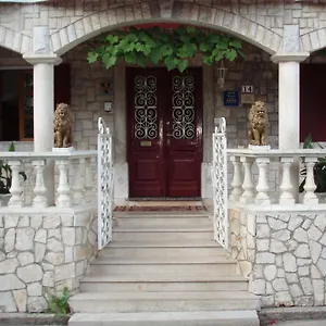 And Deskovic Apartman